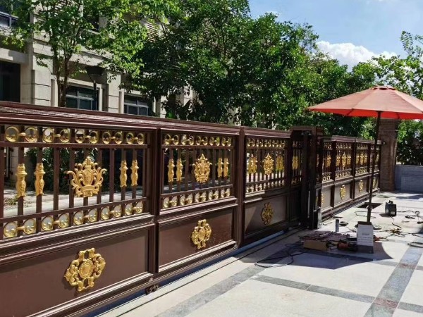 鋁合金大門 鋁合金大門